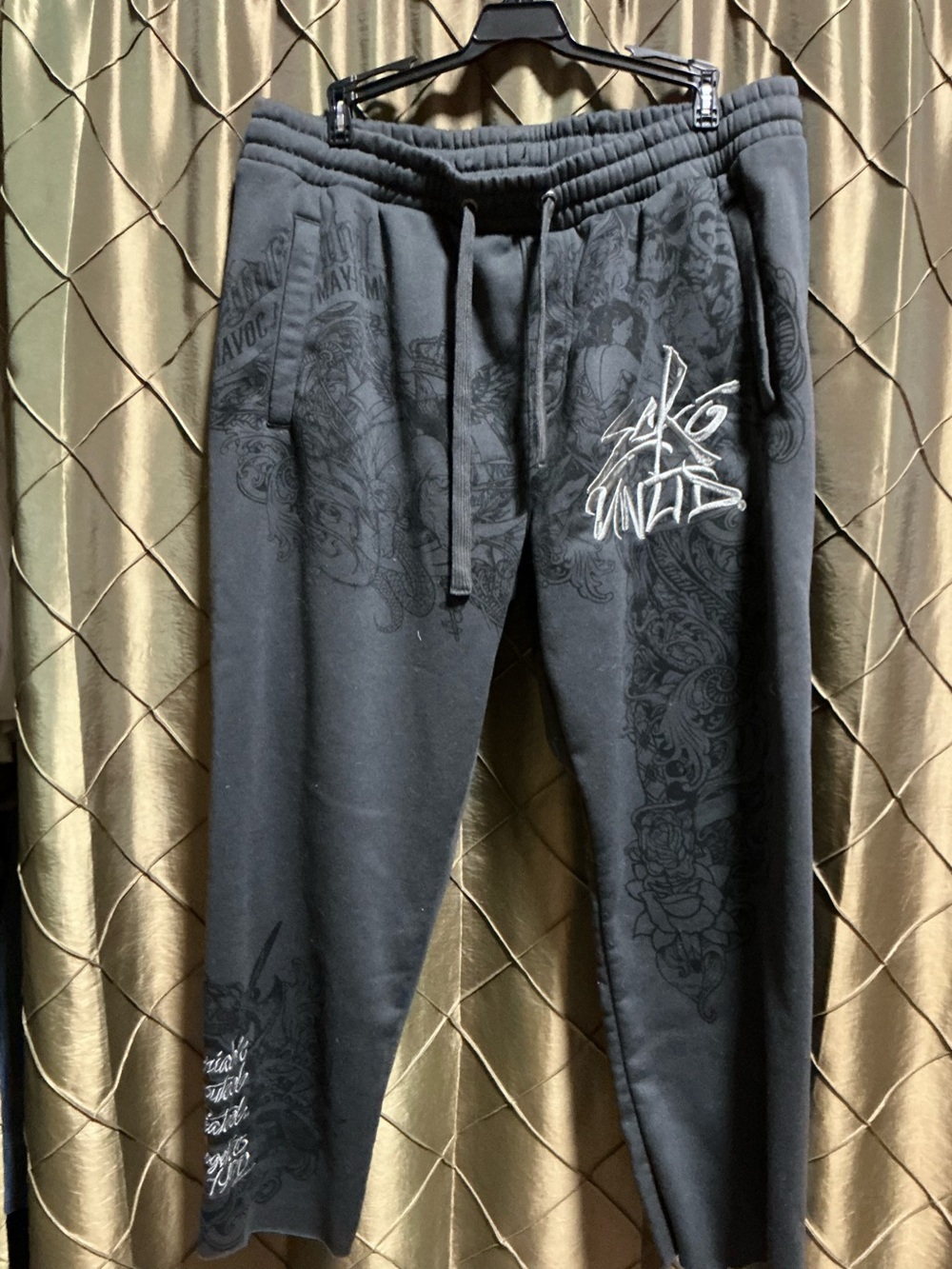 VGUC- Ecko Unlimited Graphic Print Sweatpants